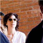 He sido profesora univeristaria de escritura periodística en catalán y castellano, y he dado clases particulares de idiomas